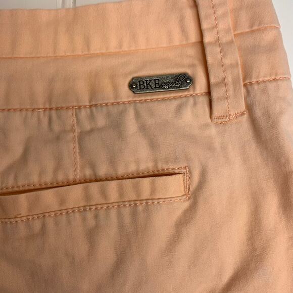 BKE Peach Eve Chino Shorts Embroidered Hem Sz 25 Y2K - Picture 6 of 6